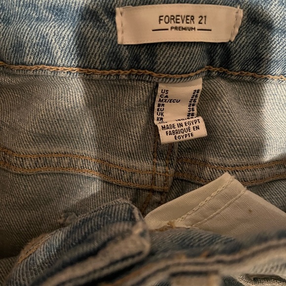 Forever 21 size 26 high rise boot cut with slit at hem front patch pockets - Picture 4 of 12